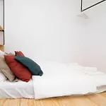 Loft de Diseño en Pleno Centro de Madrid, Calle Torrecilla del Leal, by Batuecas