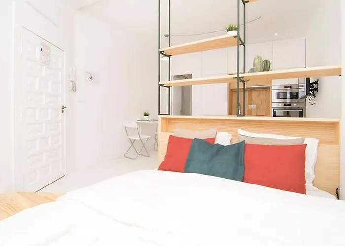 Loft de Diseño en Pleno Centro de Madrid, Calle Torrecilla del Leal, by Batuecas